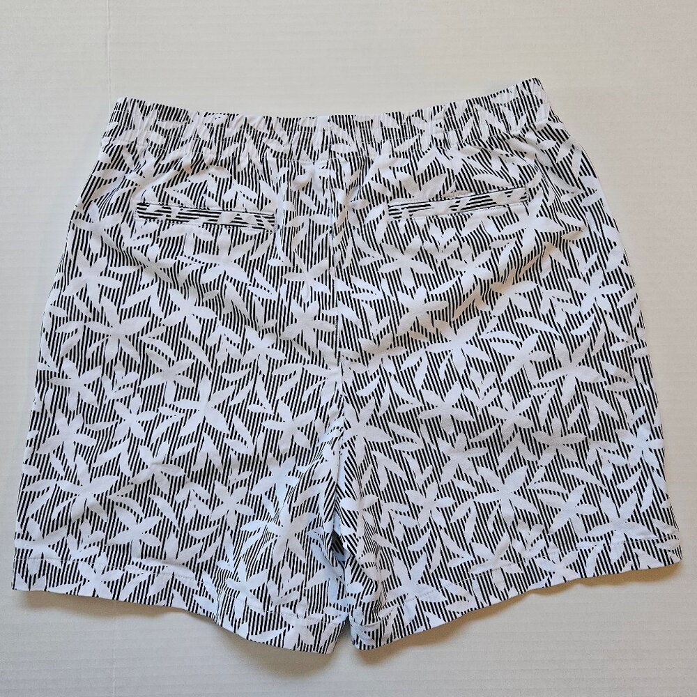 Lands' End Chino Shorts in White & Black Floral-Stripe pattern, size 12